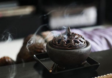 Những cách thưởng thức trầm hương tại nhà Những cách thưởng thức trầm hương tại nhà